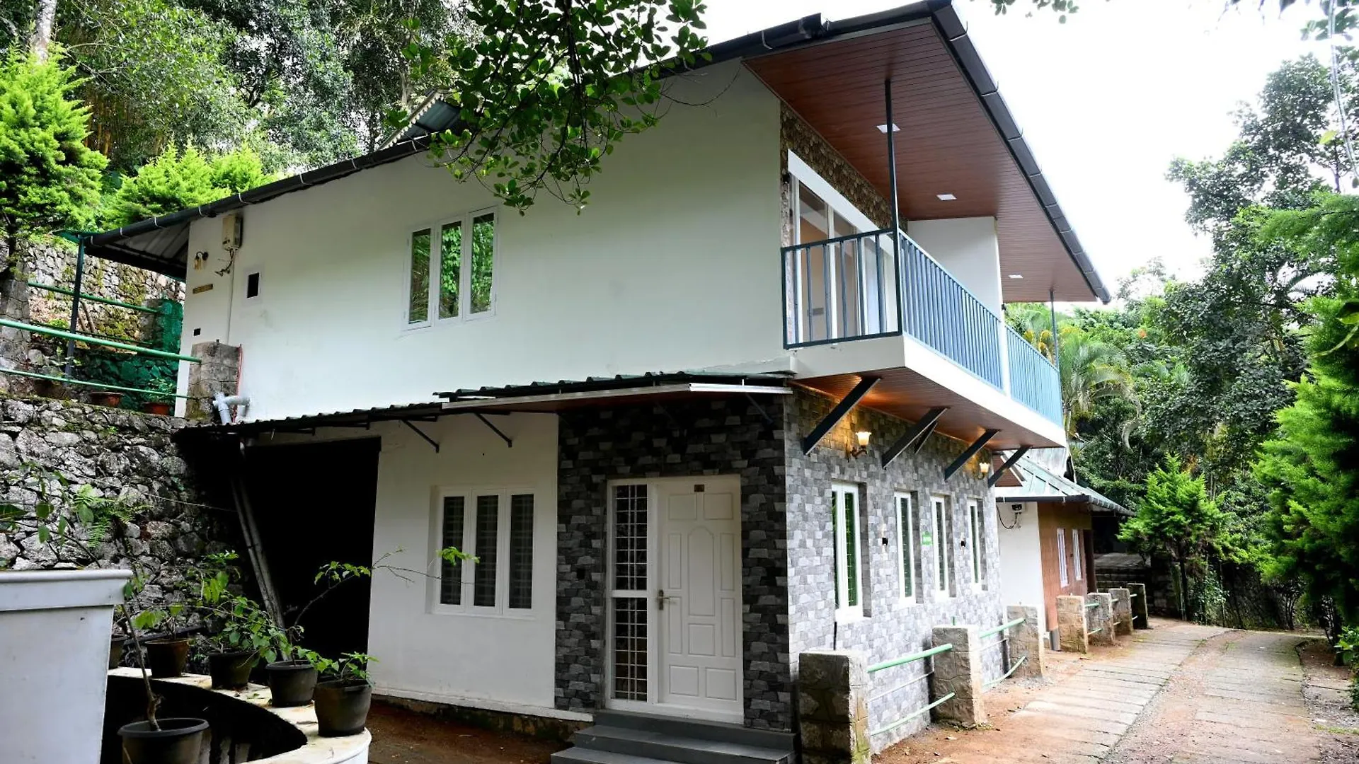 **** Resort Hotel Spring Muunnar, Munnar India