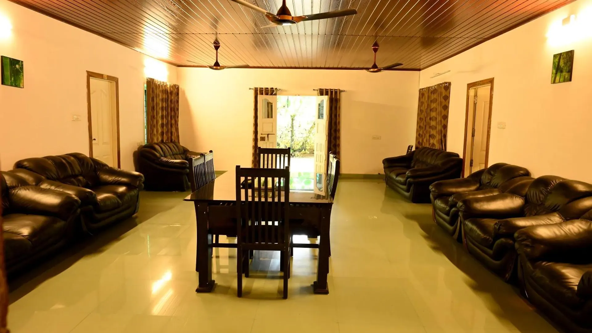 Hotel Spring Muunnar, Munnar