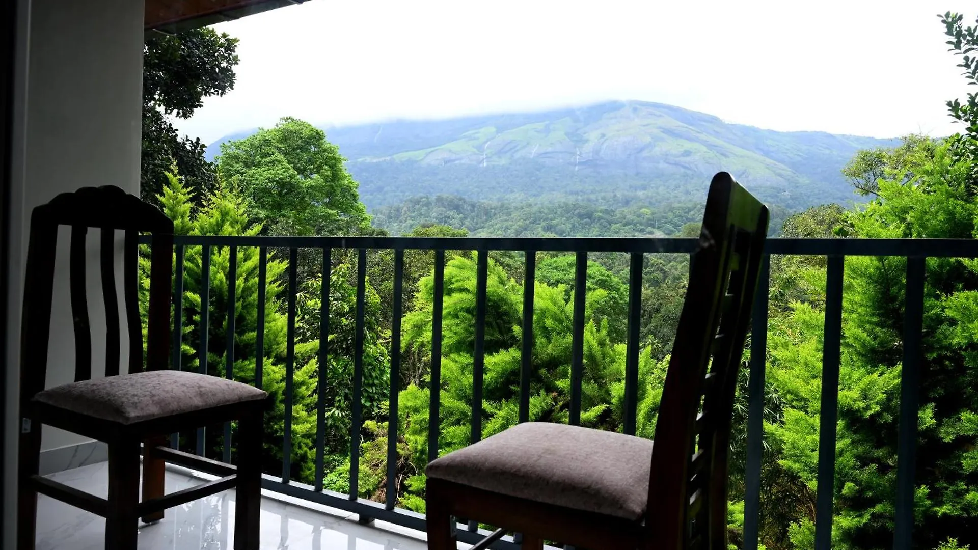 Hotel Spring Muunnar, Munnar 4*,