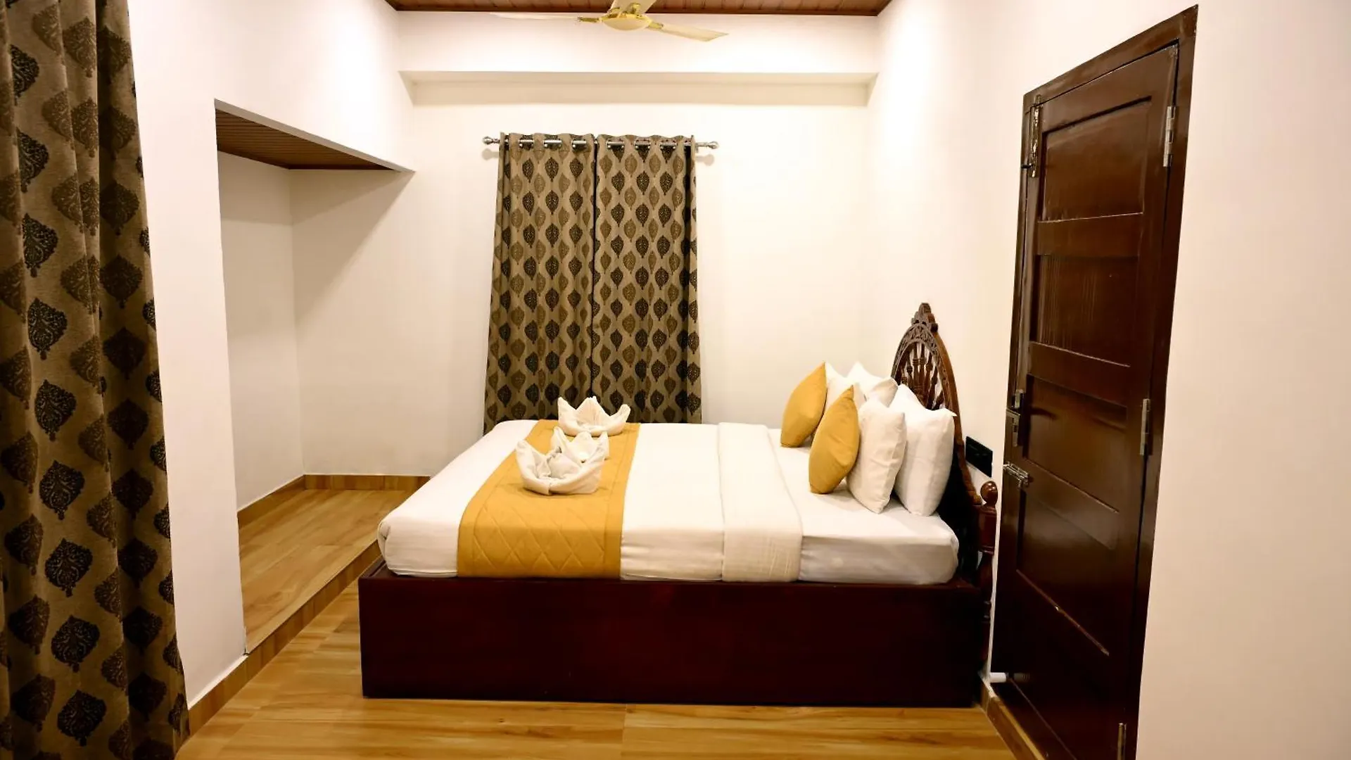 Hotel Spring Muunnar, Munnar 4*,  India
