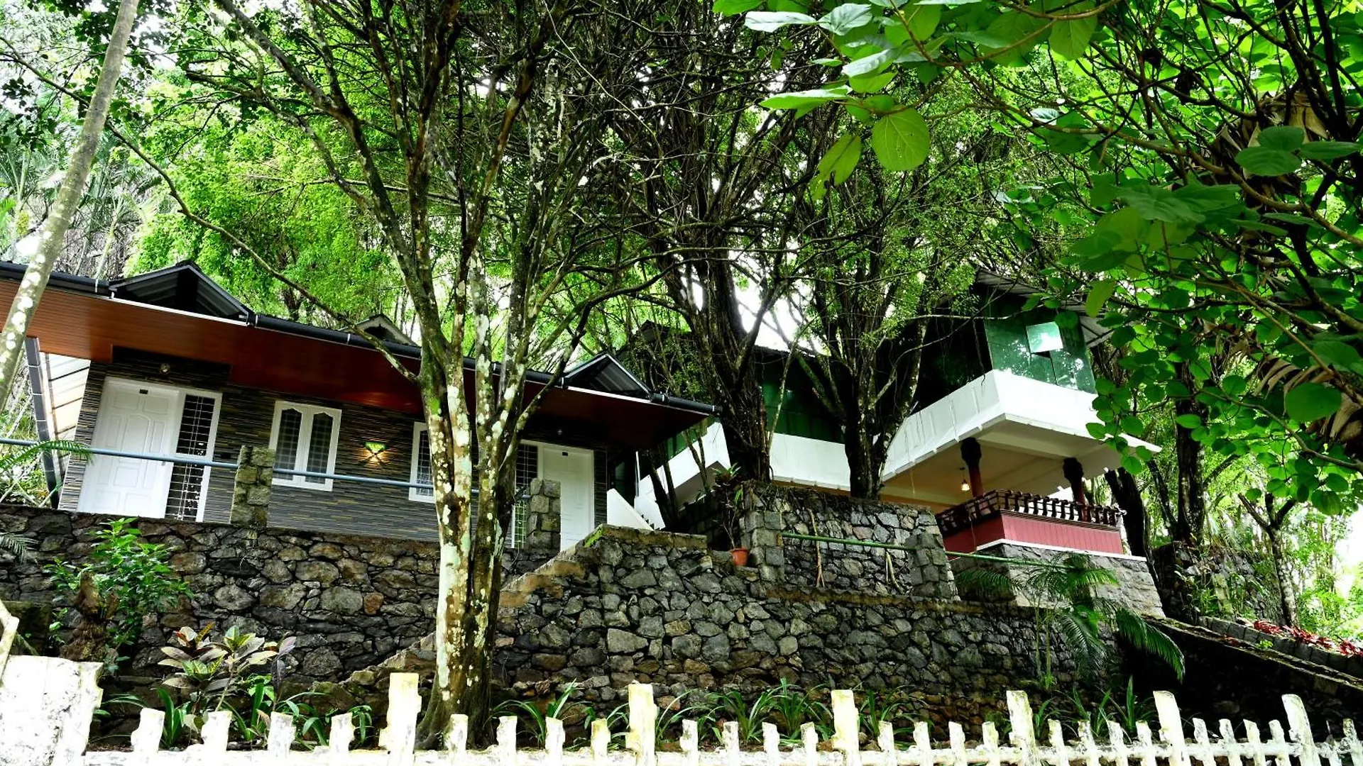 Hotel Spring Muunnar, Munnar