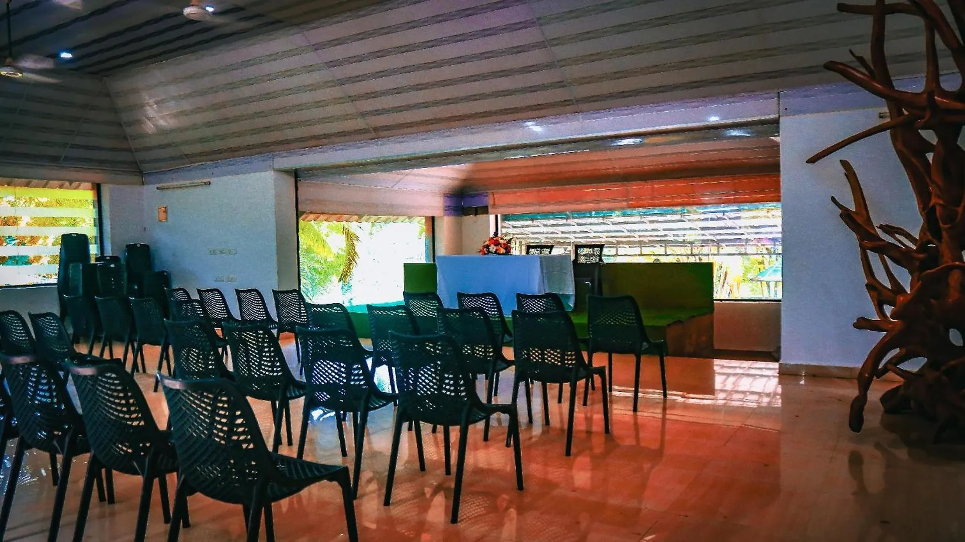Hotel Spring Muunnar, Munnar Indie